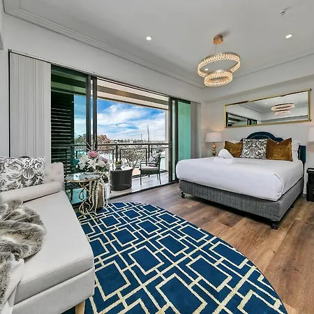 Boutique Viaduct Hideaway Apartment